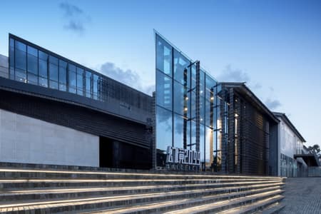 Dali Transformer Theater: Immersive Theatrical District